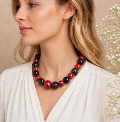 marbled_red_black_necklace_FINAL